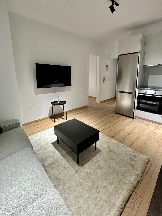 City Centre Apartment Патра Экстерьер фото